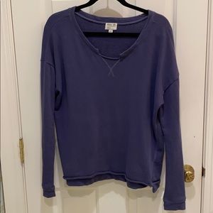 RVCA blue sweatshirt/sweater